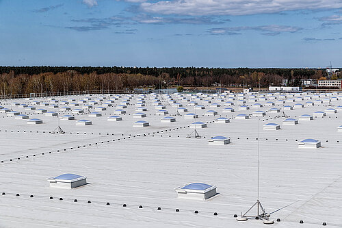 LAMILUX Rooflight F100 | Logistikzentrum Lidl Riga, Lettland