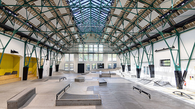 Renovated Eggenhalle in Munich with LAMILUX Glass Roof PR60